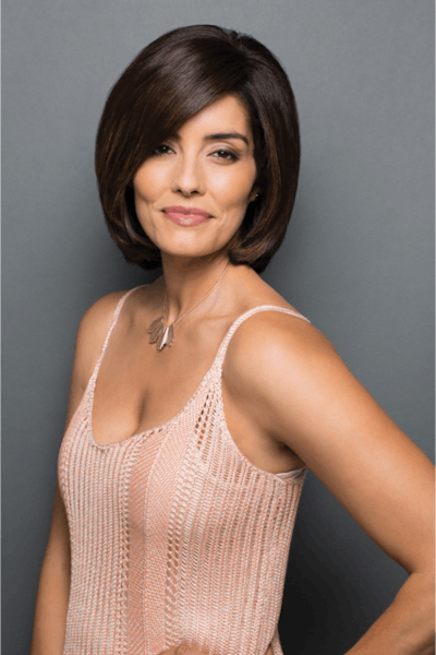 This 100% human-hair bang instantly and effortlessly changes up her look and adds fullness and density.