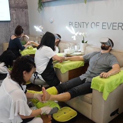 Bellacures-salon-virtual-reality