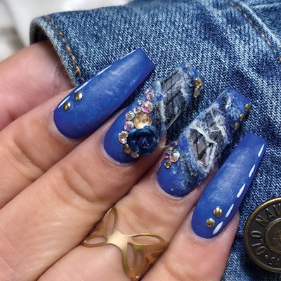 Marinela-Santos_nails