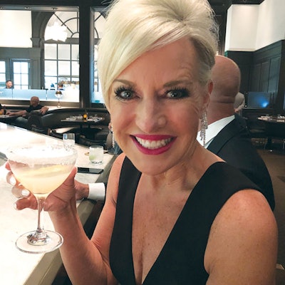 lezlie-mcconnell-light-elegance