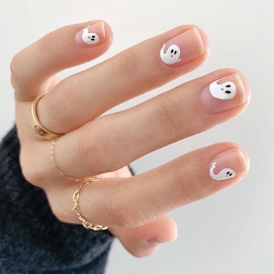 Betina-Goldstein_nails