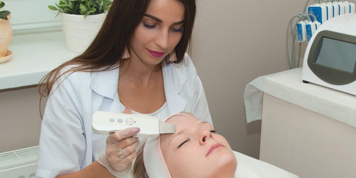 SI1910_exfoliation_dreamstime_126342203_treatment_850_np