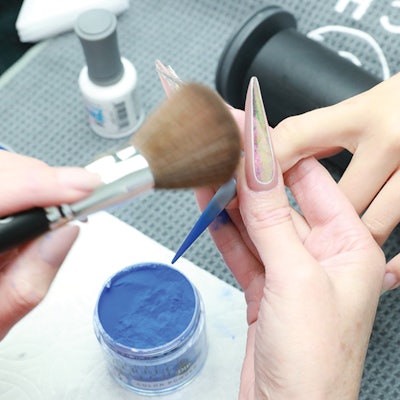 nailpro-cup-nails