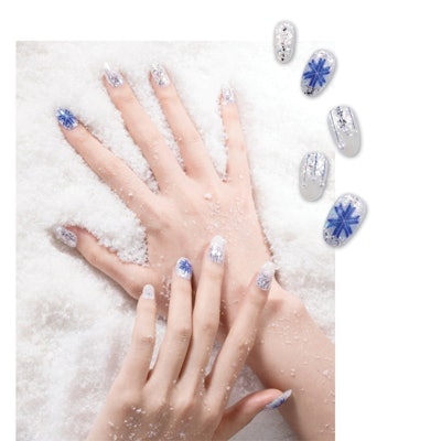 snowflake-nails