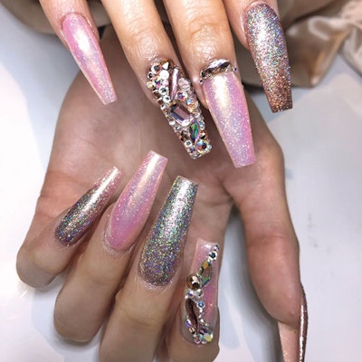 Amanda-Leong-nails