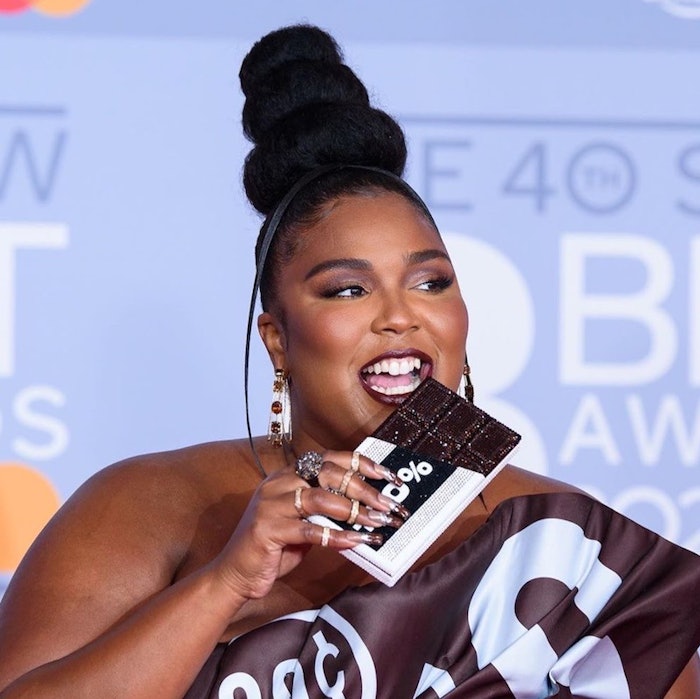 lizzo-chocolate-nails