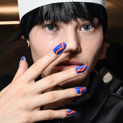mei-kawajiri-NYFW-snake-nail-art