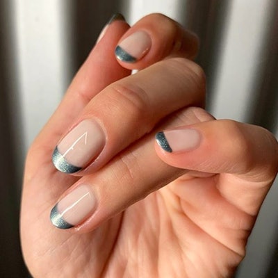 french-manicure