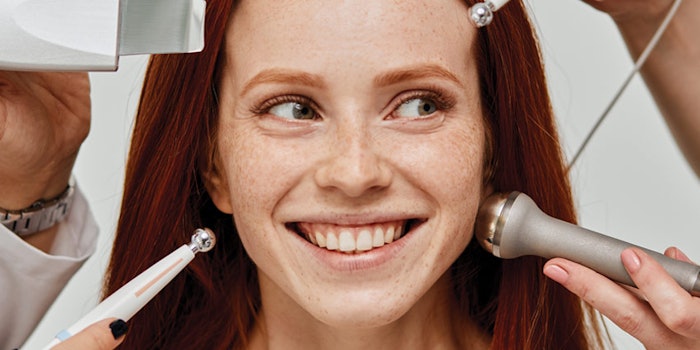 SI2003_devices_dreamstime_xxl_129379630_850_np