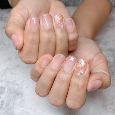 Crystal Ma-@nailsbycrystalma