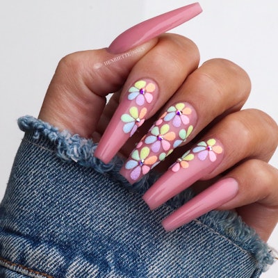 Henriette-@henriettenails