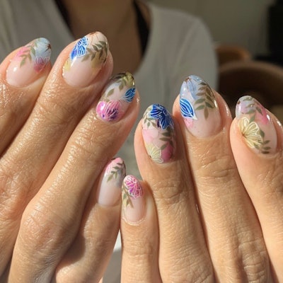 Niki Yang-@__floweryang__