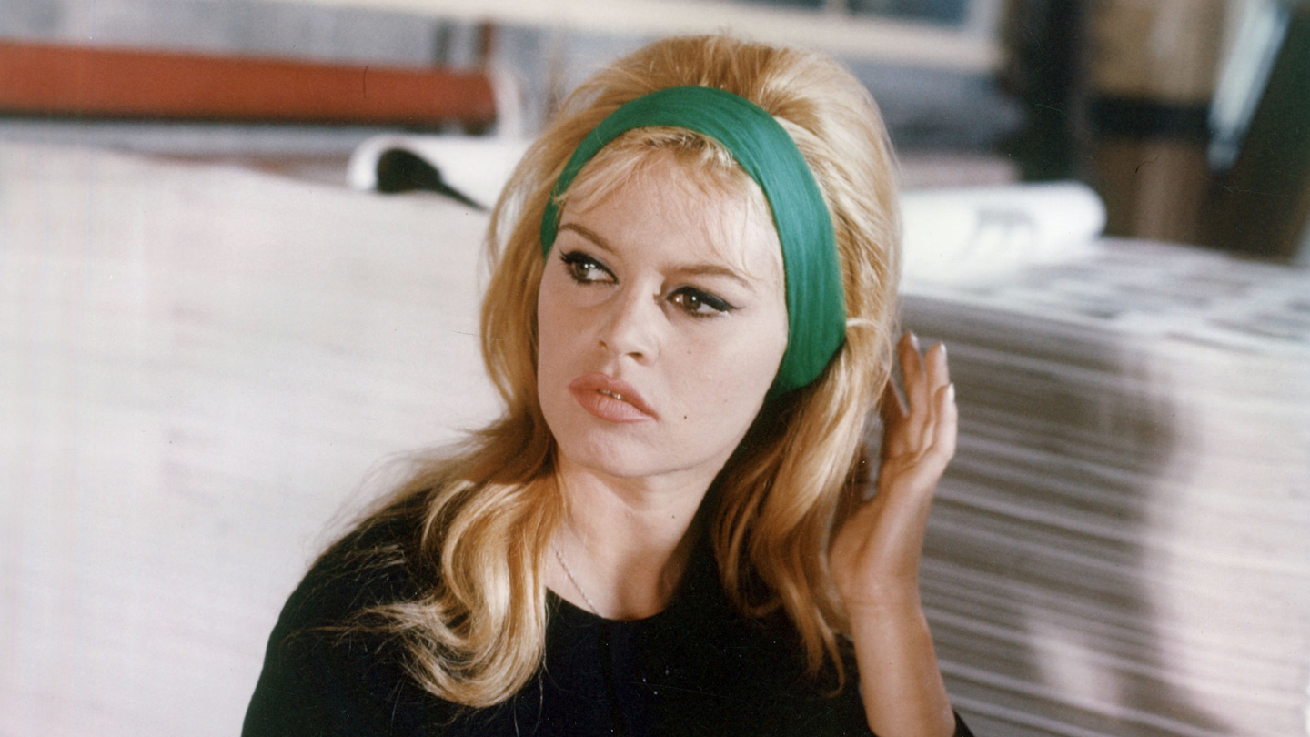9 Iconic Hairstyles That Defined The 1960s Beauty Launchpad