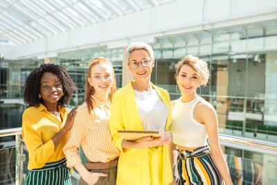 Dreamstime M 193390768