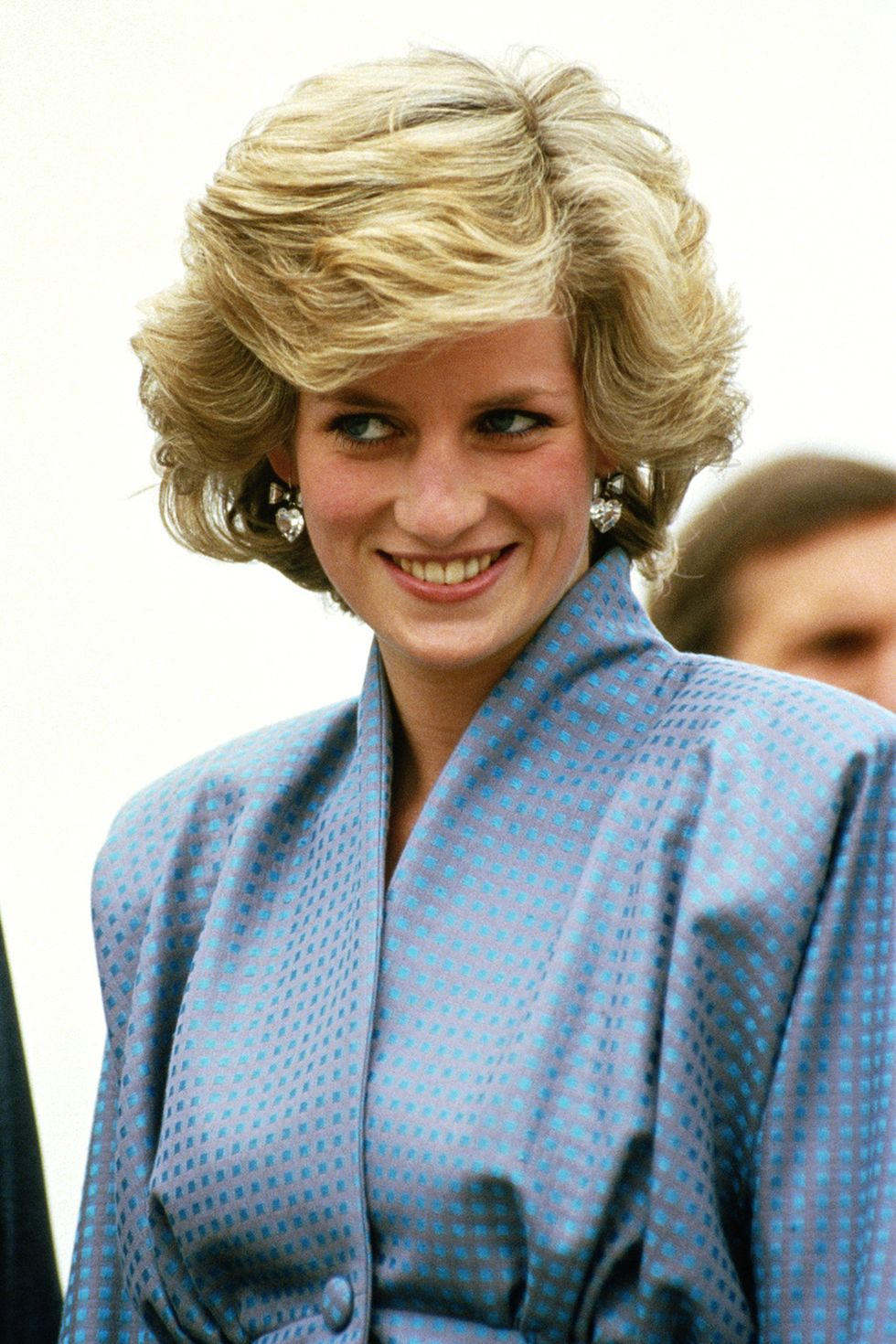 Hair Through History 10 Popular Looks Of The 1980s Beauty Launchpad Hair Through History 10 Popular Looks Of The 1980s Beauty Launchpad