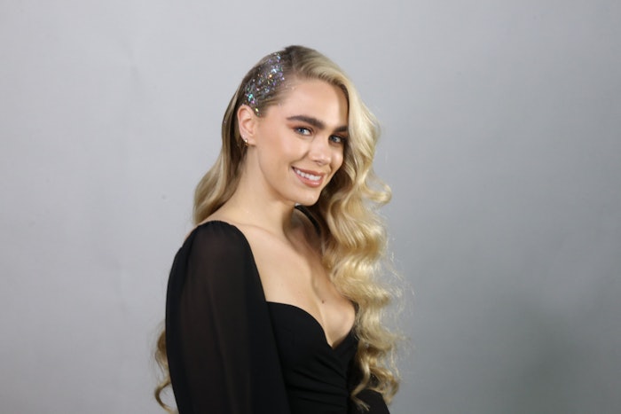 Glitter Side Part, by AIIR Professional