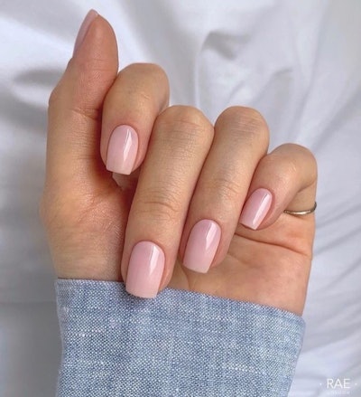Sheer manicure by Georgia Rae @raelondonnails on Instagram