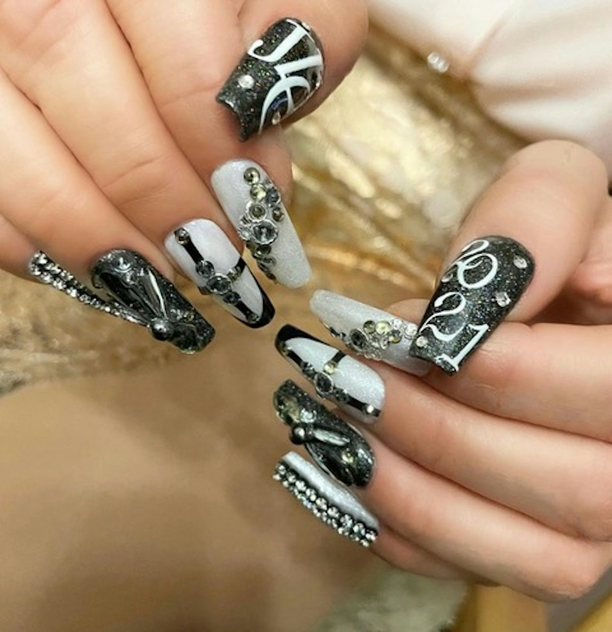 Onizbar 【Luxury】 Akzentz Luxio - Chic – The Nail Hub