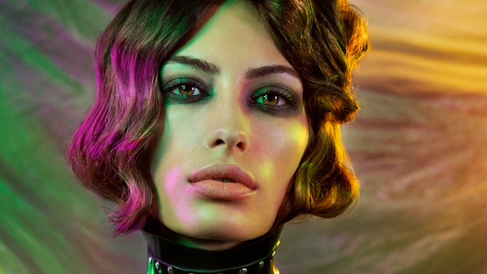Hair: Mikel Luzea @mikelluzea; Make up: Alicia Najera; Styling: Eunnis Mesa @eunnismesa; Products: Revlon Professional @revlonprofessional_es