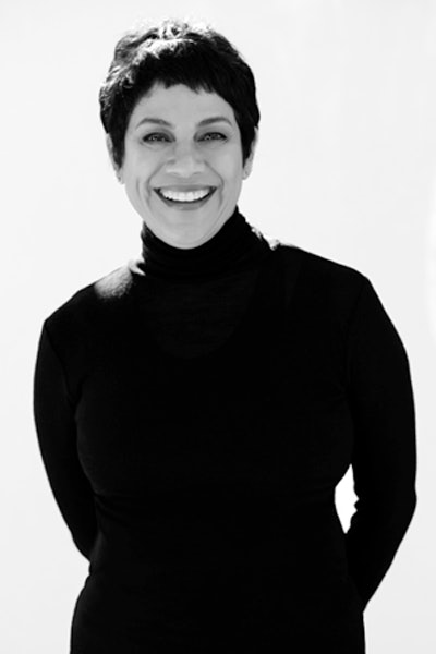 Color Space Blp2105 Lupe Headshot