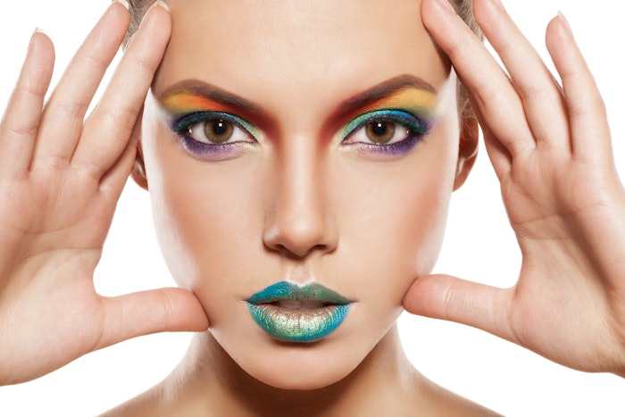 Louis Vuitton Inspired Makeup  Louis vuitton makeup, Makeup inspiration,  Eye makeup art
