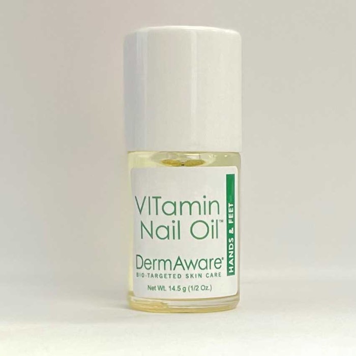 vitamin_nail_oil_cut_out-bb