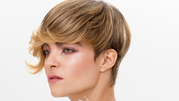 Hair: Olga García Estilistas @peluqueriaolgagarcia MUA: Jose Luis Blasco @josele.makeup Styling: Visori @visorifashionartstudio