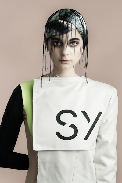 Hair & MUA: Pelsynera @pelsynera Styling: Laura García Baena @baenalauragarcia Models: Marta Sierra @martasierra12 & Inma López @inmalopezinsta Designer: Laura García Baena @baenalauragarcia