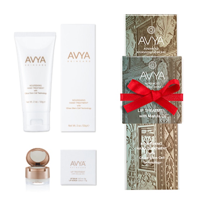 Avya Holiday Gift Package Love Your Lips + Hands (no Seal) Low Res (1)