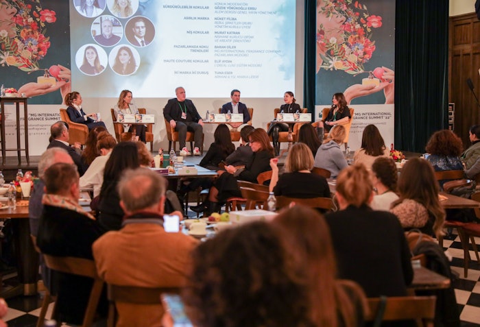 The summit included chat sessions, tasting presentations that matched the scents, a fragrance museum and fragrance experiences.