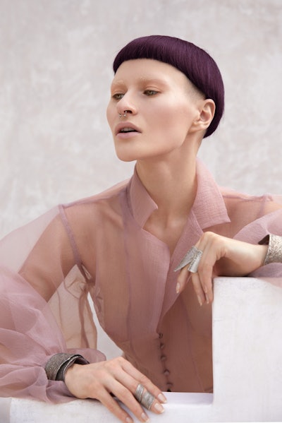 Hair: Juliette den Ouden @juliettedenouden @jdo_salon @jdo_management Retouche: Zilla van den Born @work.byzilla MUA: Juliette den Ouden @juliettedenouden Styling: Fayola wekker @fayolawekker Models: @thebabybabushka @newiconny @iamgeorgette @newiconmodels @808tilly @annievanrickley @newiconny