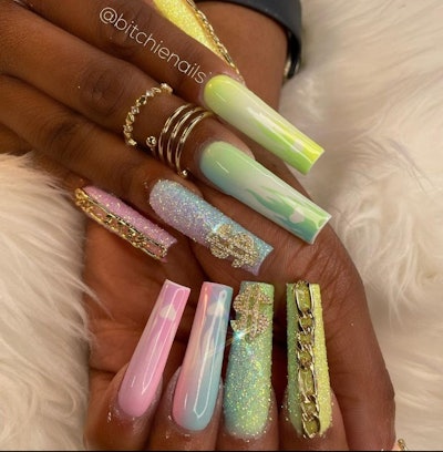 @bitchienails
