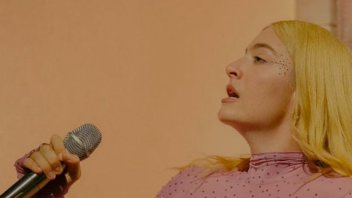 Lorde rocking her new blonde hair by Rachel Bodt