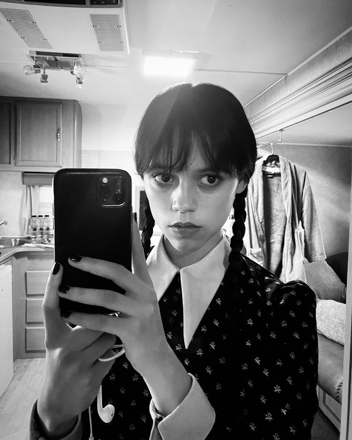 Jenna Ortega faz Wandinha Addams na nova série da Netflix