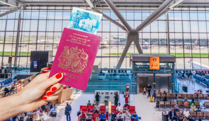 Automated manicures are hitting U.S. airports