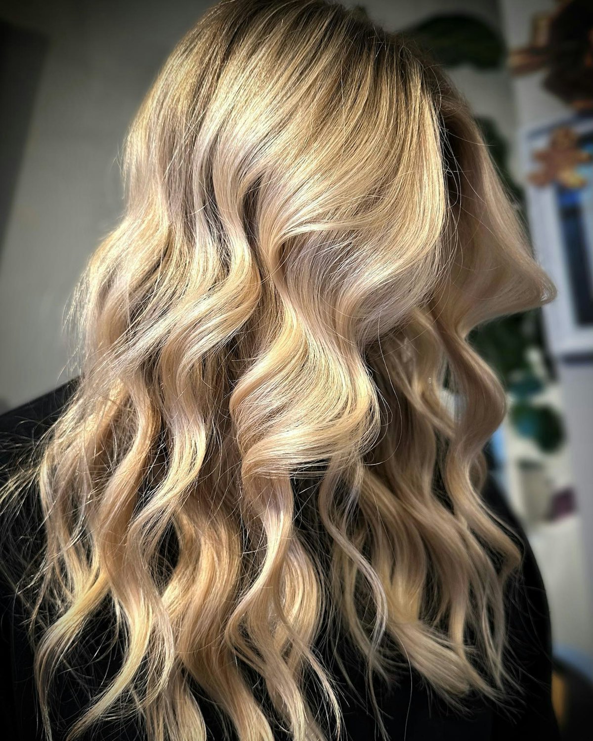 How-To: Trending Champagne Blonde Hair Color | Beauty Launchpad How-To: Trending Champagne Blonde Hair Color | Beauty Launchpad