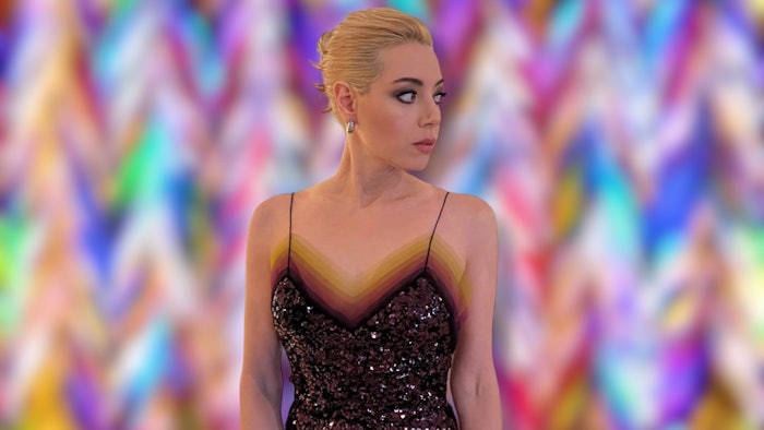 Get the how-to for Aubrey Plaza's French twist at the Critics' Choice Awards from Celebrity hairstylist Mark Townsend.