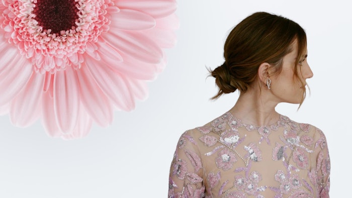 Learn how celebrity hairstylist David von Cannon created Allison Williams' Academy Awards updo.