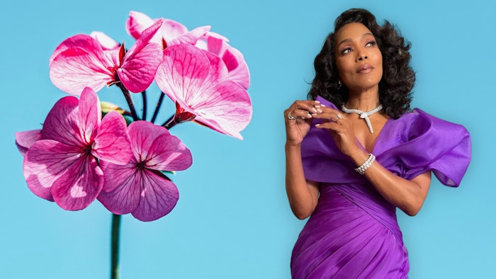 Learn how celebrity hairstylist Randy Stodghill created Angela Bassett's timeless Academy Awards hair look.