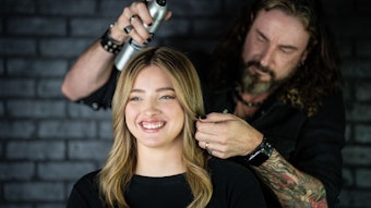 Sam Villa Ambassador and Owner of Platinum Salon and Suites Joe Chesbro shares tips and tricks for creating a curve cut.