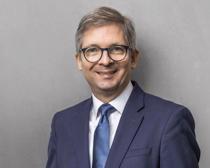 Richter joined Zschimmer & Schwarz in 2020 as director of global group controlling, risk management and treasury and has been a member of the management of the operating company Zschimmer & Schwarz GmbH & Co KG Chemische Fabriken in Lahnstein since 2021.