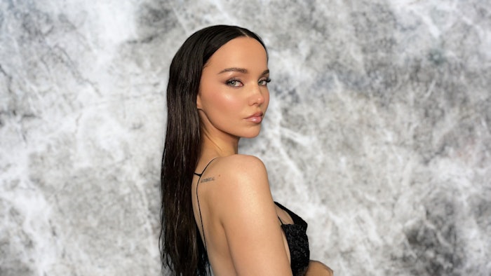 Celebrity hairstylist Jacob Rozenberg styled Dove Cameron's edgy look for the 2023 VMAs using tools from Olivia Garden.
