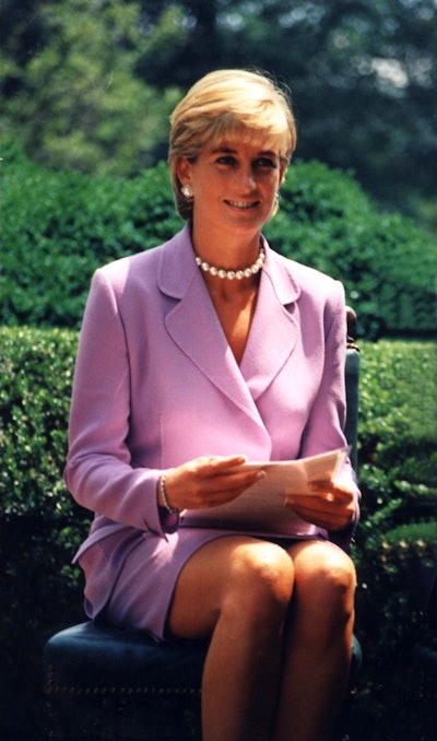 With all eyes on the royals for fashion inspiration, it turns out that Princess Diana was the most fashion-forward when it comes to nailing an on-trend fall manicure this year, as she frequently layered a pearlescent topcoat over a classic French tip.