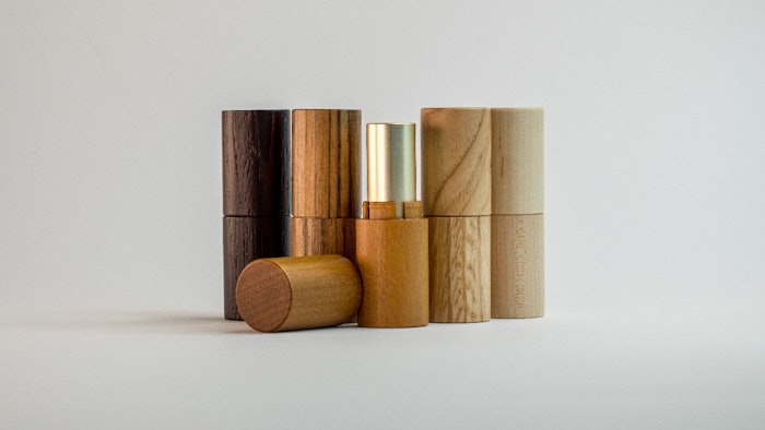 The Aptar Beauty mechanisms are produced in its Chavanod facility in France, while the monomaterial wood casing is produced at Quadpack Wood in Catalonia, Spain.