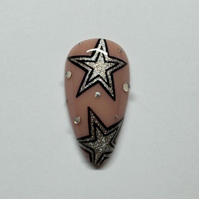 Bling Stars nail design
