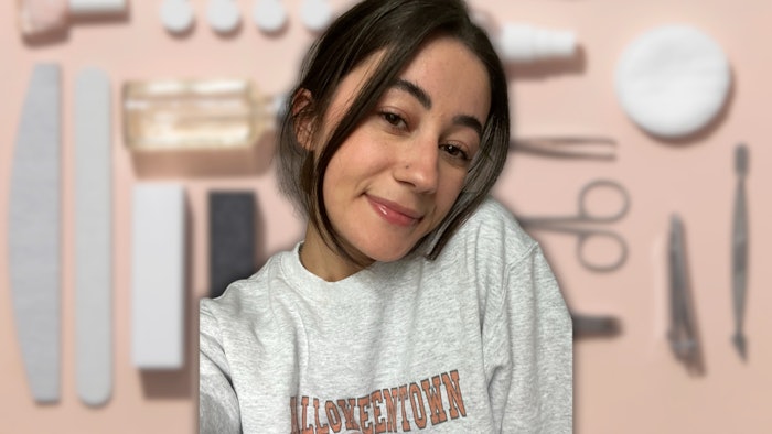 Ceirra Carlini-Smith (@ceirrasnails) is a 26-year-old nail tech at Stardust Nail Affair in Orlando, FL.
