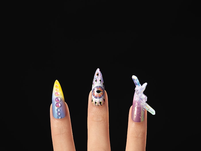 CND is excited to introduce their newest collection, ACROSS THE MANI-VERSE, featuring a mood-boosting palette that offers a journey through whimsical colors, holographic finishes, and psychedelic motives.