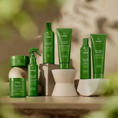 Be curly advanced was co-developed for guests with curls, coils and waves, by expert artists and scientists who deeply understand texture.