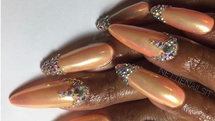 Prepare to be amazed by the beauty that pastel colors bring to our nails! Mixing these delicate hues is not just a process, but a truly fun and creative experience that will leave you in awe.