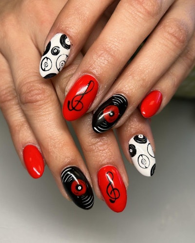 Music/record nails